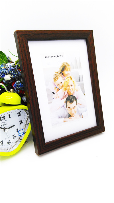 Wooden FOTO frame 8"x12"